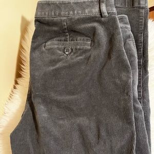 L.L.bean favorite fit women’s corduroy pant size 10